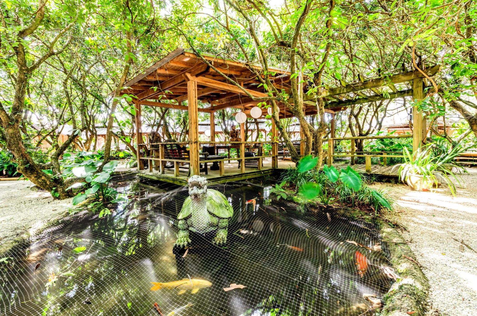 Holiday home Delightful Sukiya Tiny House! Japanese Garden In
